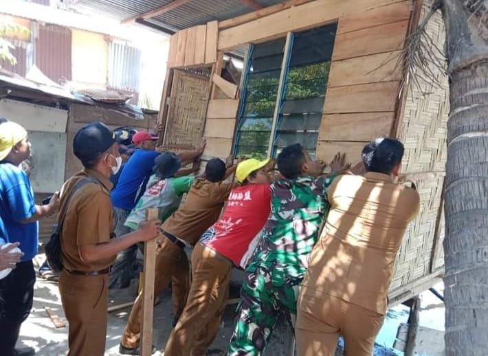 Wujudkan Medan Kondusif Sesuai Visi Misi Wali Kota Medan, Kec. Medan Labuhan Bongkar Habis Tempat Judi & Narkoba