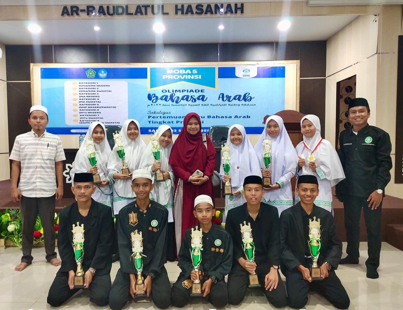 Santri & Dyah Darul Arafah Juara Olimliade Bahasa Arab Se-SUMUT