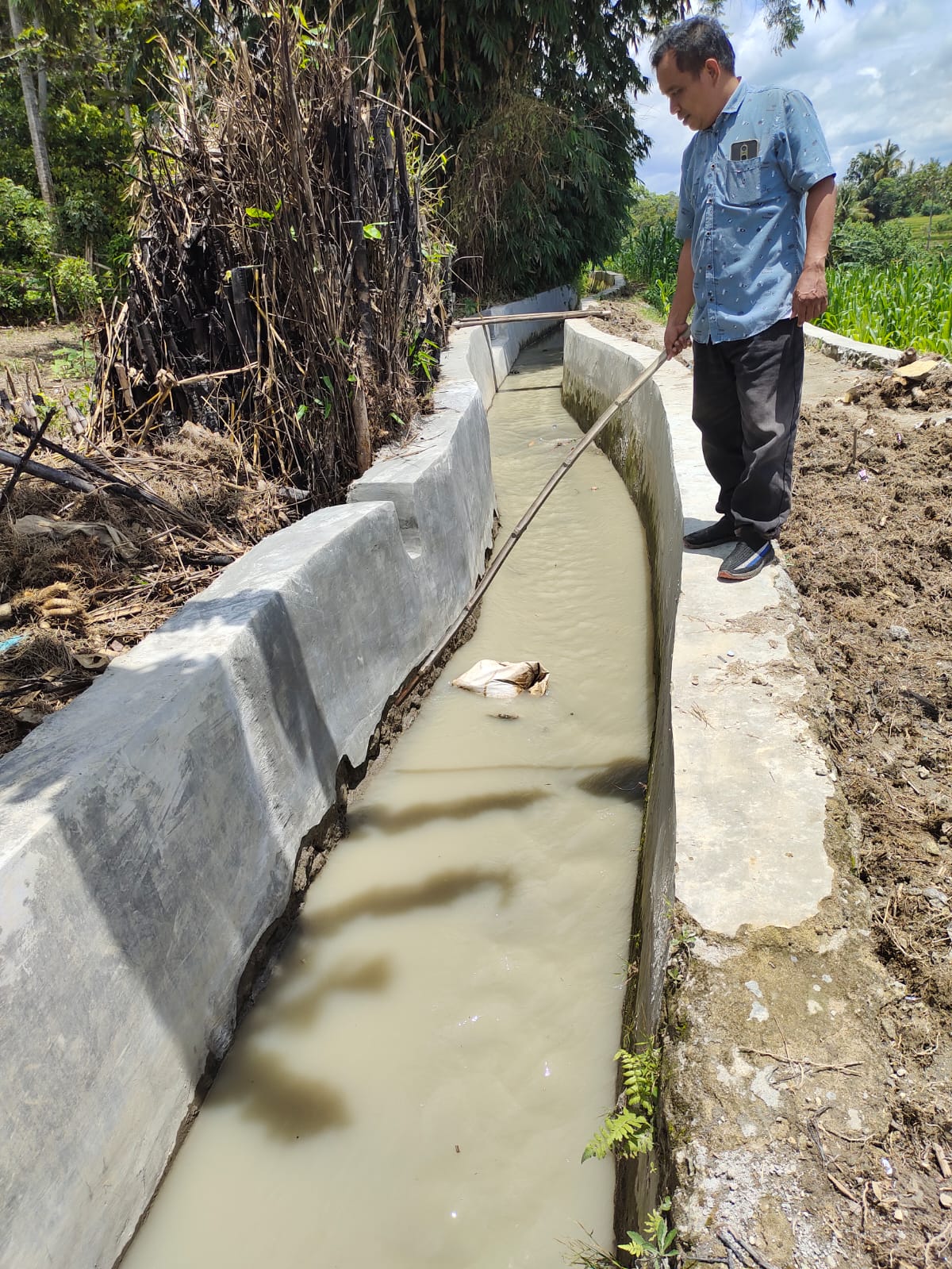 ProyekÂ Pebuatan Irigasi di Bah Liran Berbiaya Rp379 Juta Diragukan Kualitasnya, Inspektorat Diminta Turun Tangan