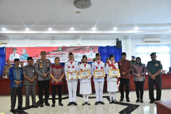 Bupati dan Wabup Madina Sambut Kepulangan Anggota Paskibraka