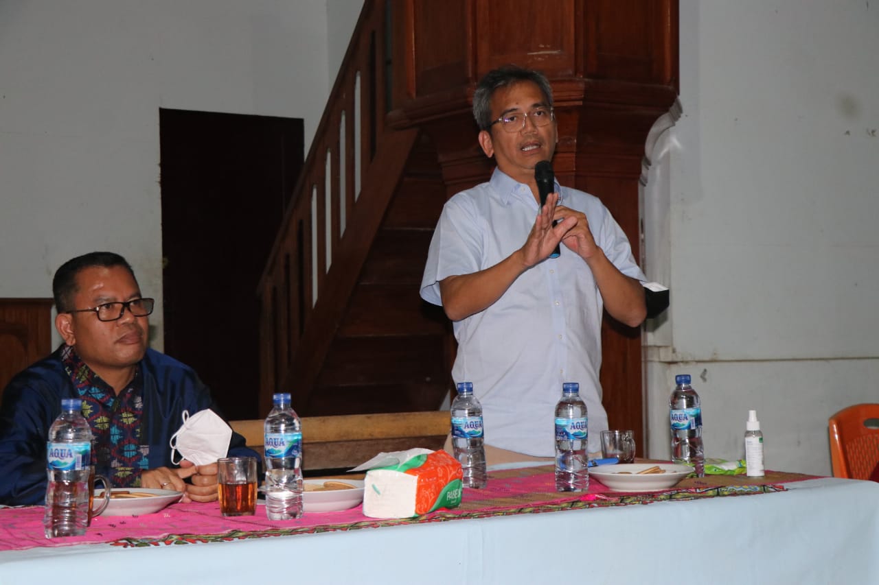 Anggota DPR RI SIhar Sitorus dan Bupati Toba Kunjungi Desa Sinta Damai yang Bersiap Tanam dan Panen Dua Kali