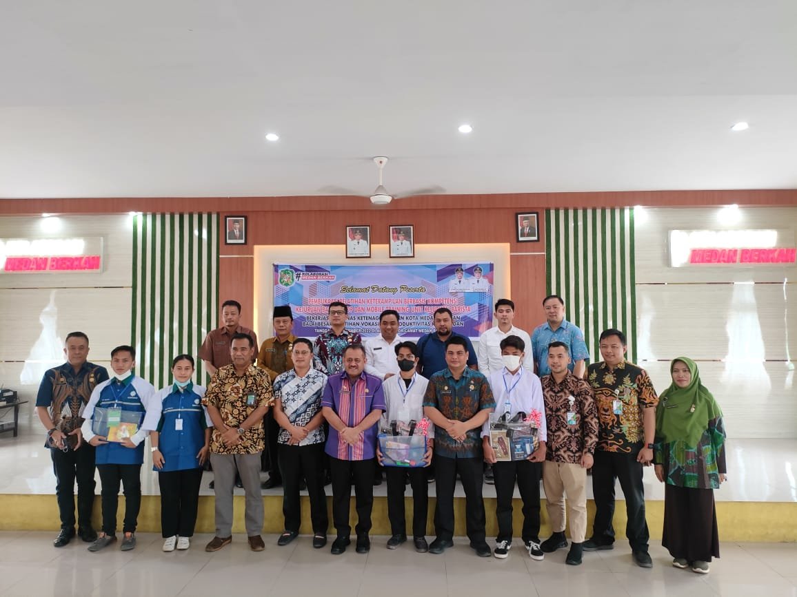 Disnaker Gelar Pelatihan Barista dan Barber
