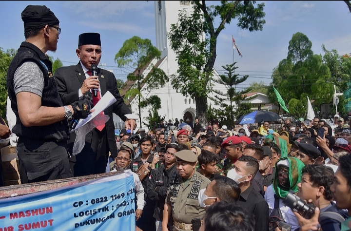 Jumpai Ratusan Massa Aksi Tolak BBM, Edy Rahmayadi akan Sampaikan Aspirasi  Massa ke Pemerintah Pusat