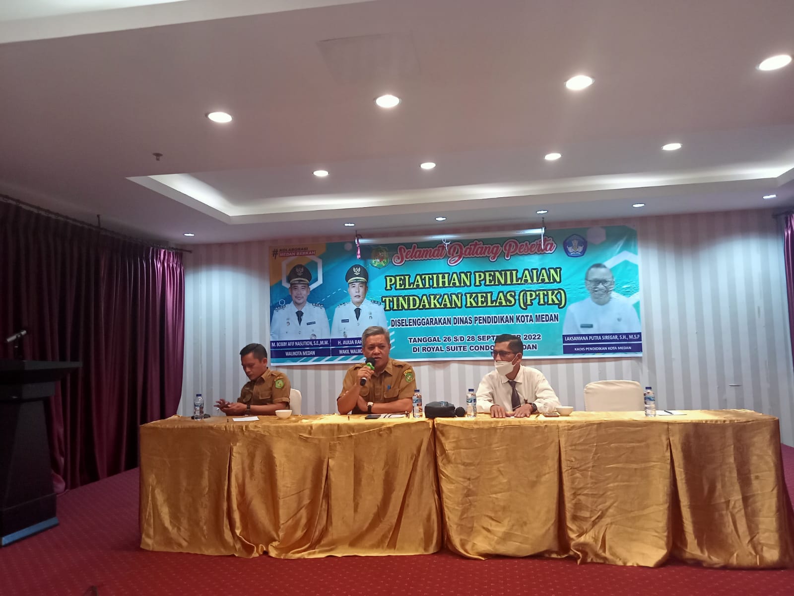 Dinas Pendidikan Kota Medan Menggelar Pelatihan Penelitian Tindakan Kelas ( PTK)