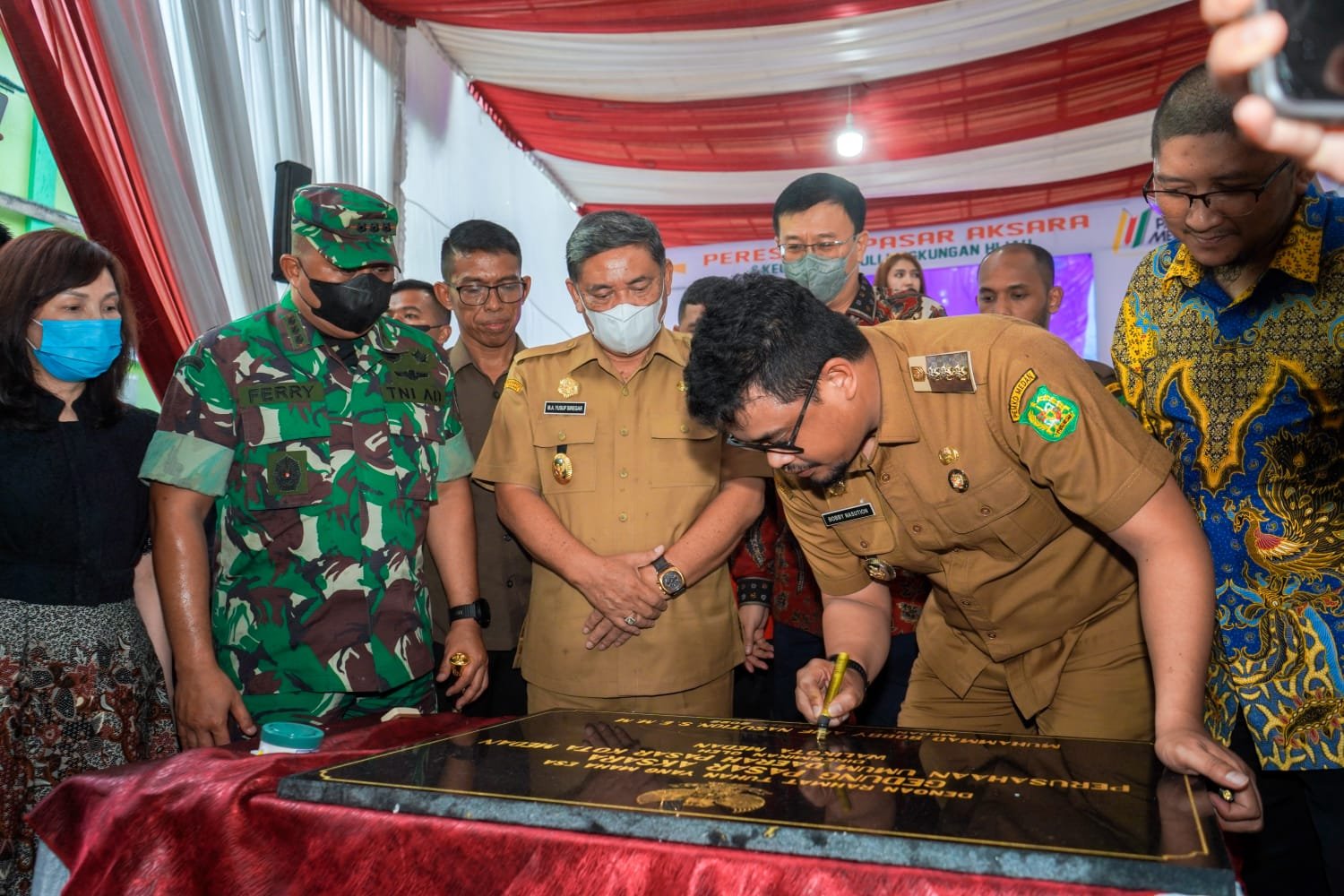 Resmikan Pasar Aksara, Bobby Nasution Minta PUD Pasar Selesaikan Semua Persoalan & Layani Pedagang Dengan Baik