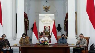 Harga Pertalite, Solar & Pertamax Resmi Naik!