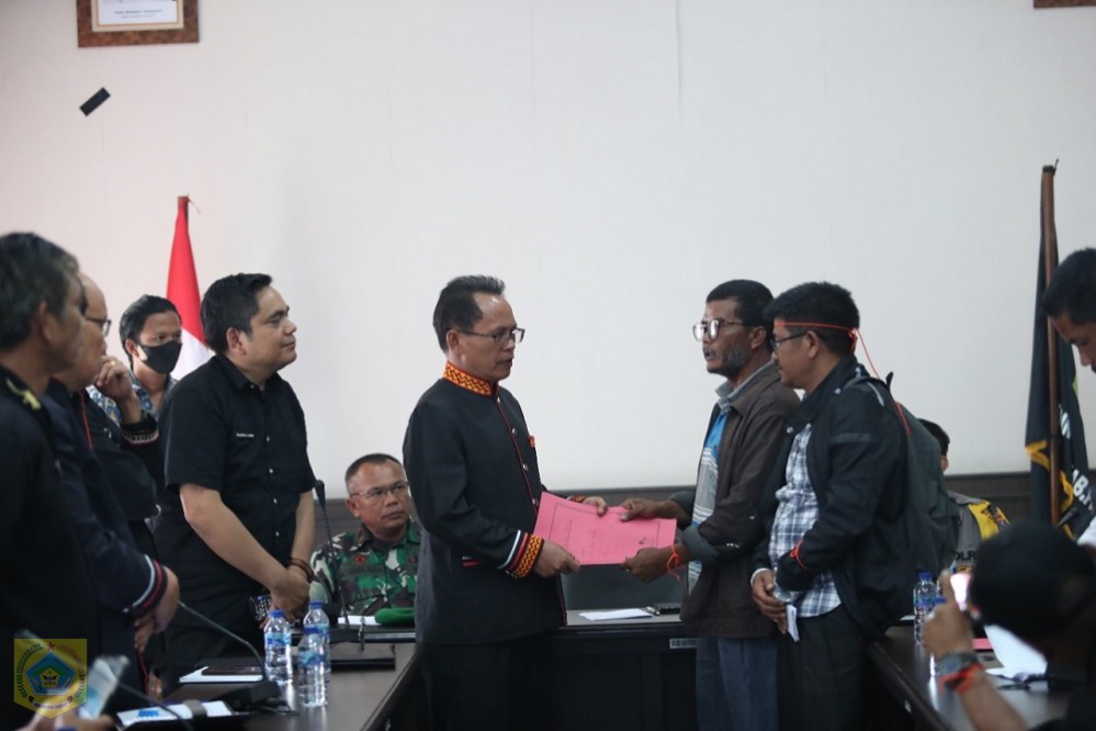 Pemerintah kabupaten Pakpak Bharat Terima Perwakilan Aliansi Masyarakat Pakpak BharatÂ 