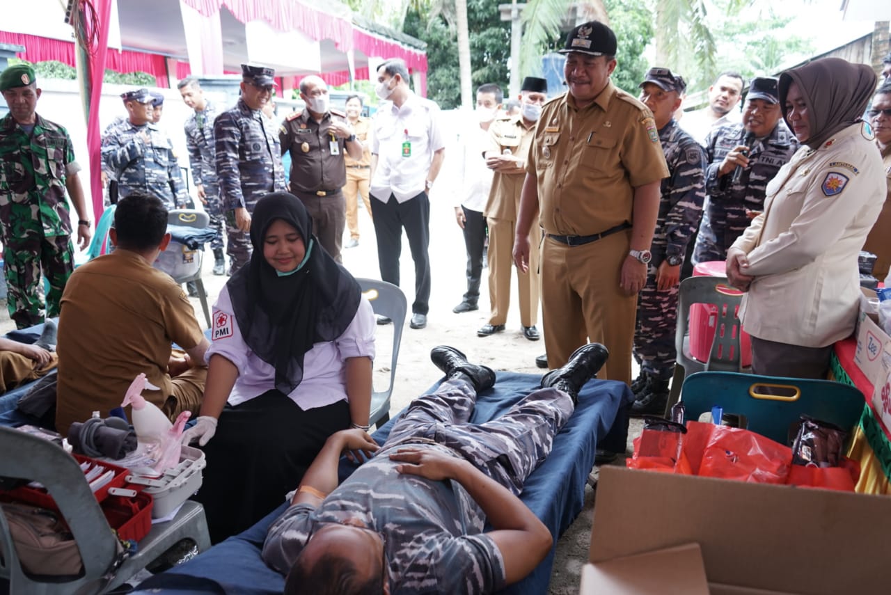 Wabup Bersama Forkopimda Asahan Tinjau Pelaksanaan Karya Bakti dan  Bakti Sosial Lanal TB/AS menyambut HUT TNI ke 77 Tahun 2022