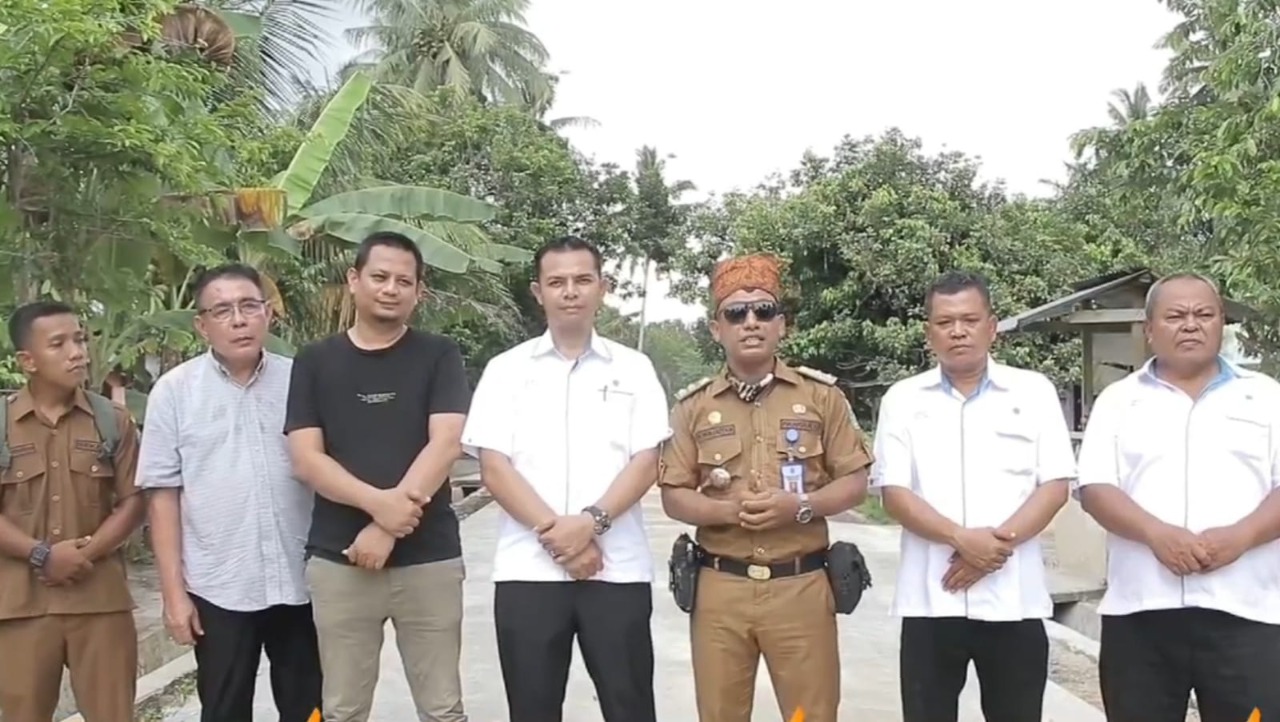 Masyarakat Nagori Dolok Sinumbah Terima Bantuan CSR Dari PTPN IV