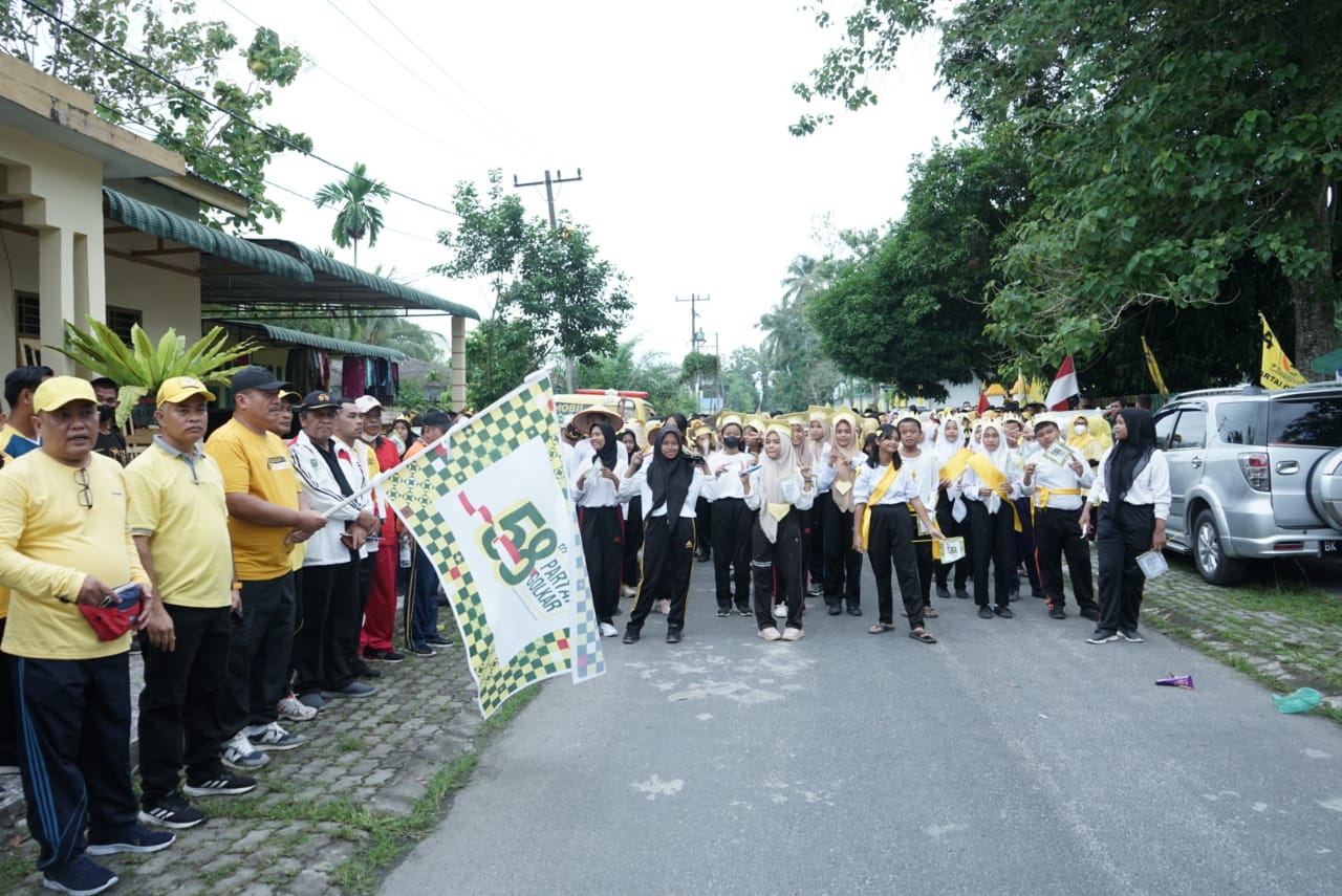 Wabup Asahan Lepas Gerak Jalan Sehat Gebyar HUT ke 58 Partai Golkar