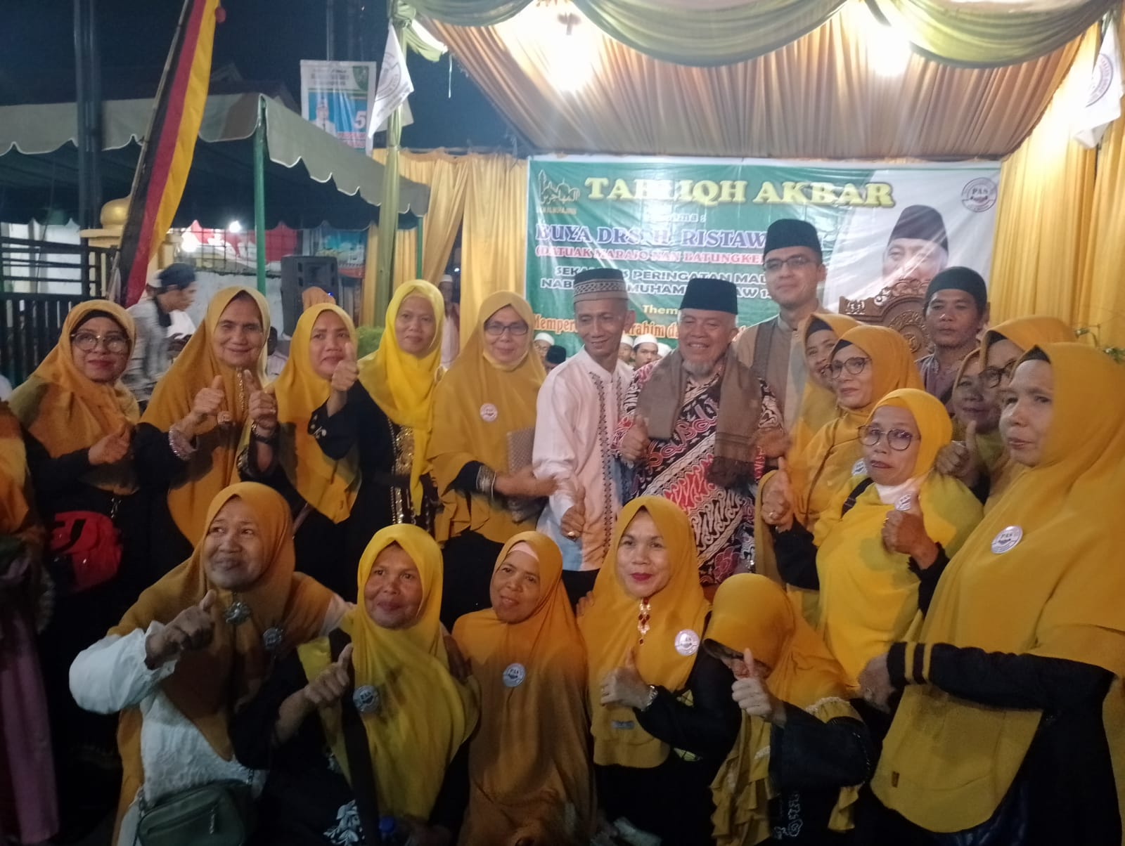 Buya Drs.H.Ristawardi Bawakan Hikmah Maulid Nabi Saw Di Masjid Al-Muhajirin Jalan Seto Kel Tegal Sari II Medan Area