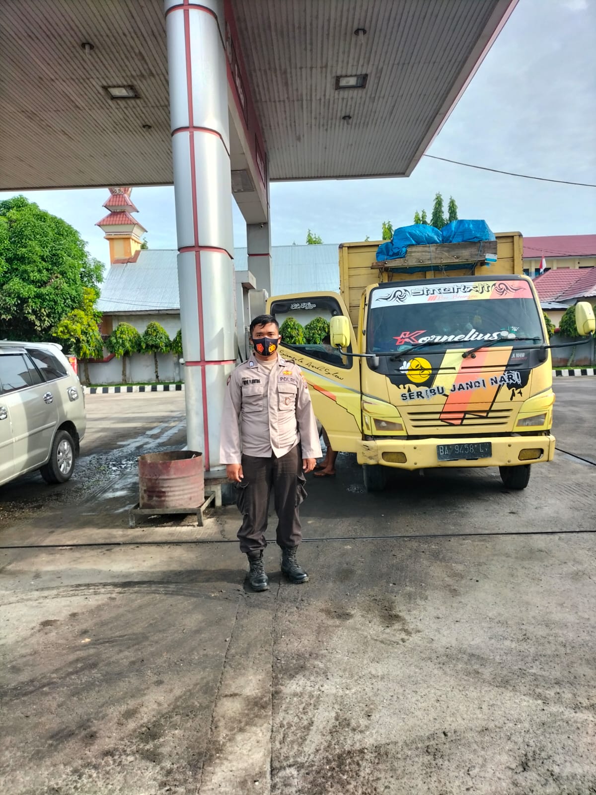 Monitoring BBM, Personil Polsek Biru-Biru Polresta Deli Serdang Rutin Patroli Ke SPBU