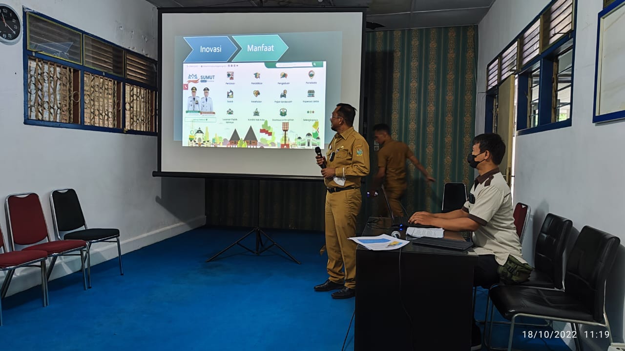 Dr Ilyas Sitorus Presentasikan Pelayanan Keterbukaan Informasi Publik Diskominfo Sumut