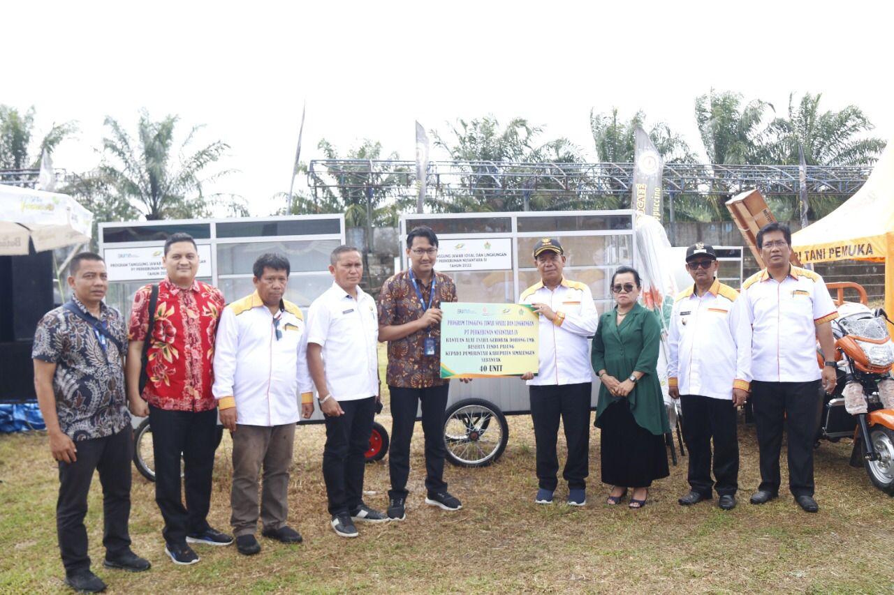 PTPN IV Berikan Bantuan TJSL Kepada Bupati Simalungun