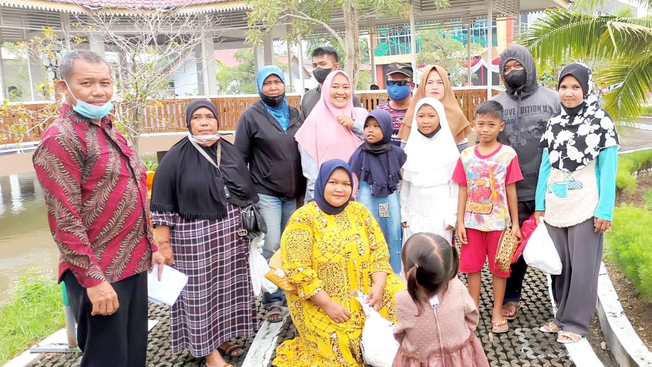 Sat Intelkam Polresta Deli Serdang Bagikan Sembako Kepada Masyarakat Terdampak Kenaikan BBM