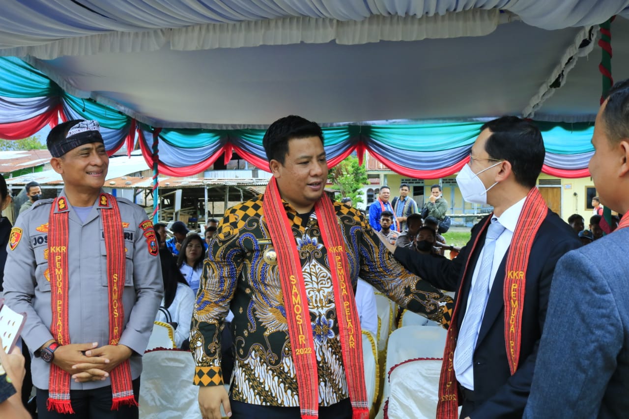 Sekitar 4.000-an Pemuda dan Pelajar Hadiri KKR Akbar Pemuda/Pelajar Se-Kabupaten Samosir.