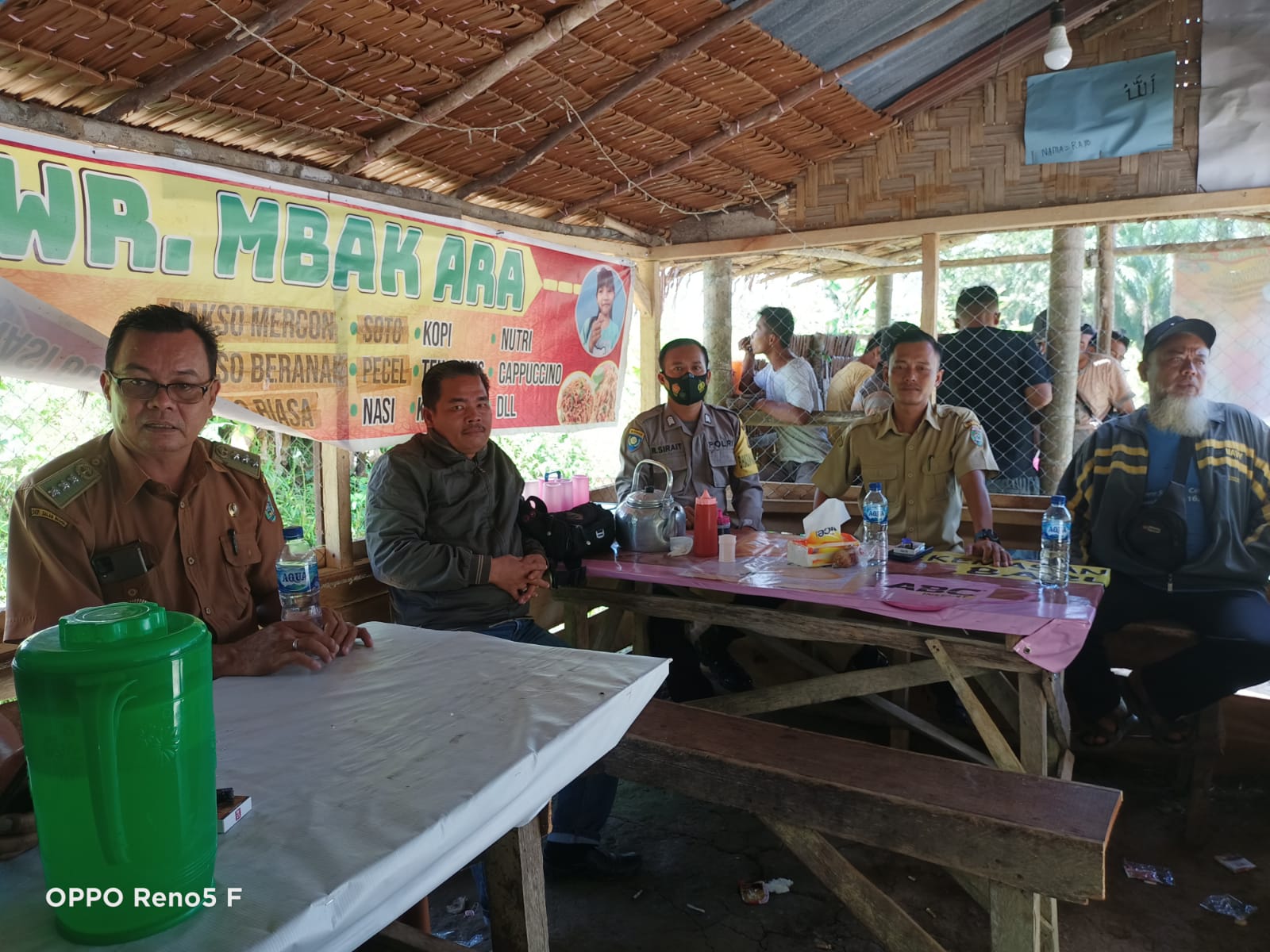 Polsek Bandar Pasir Mandoge sosialisasi tentang pengalihan kenaikan harga BBM