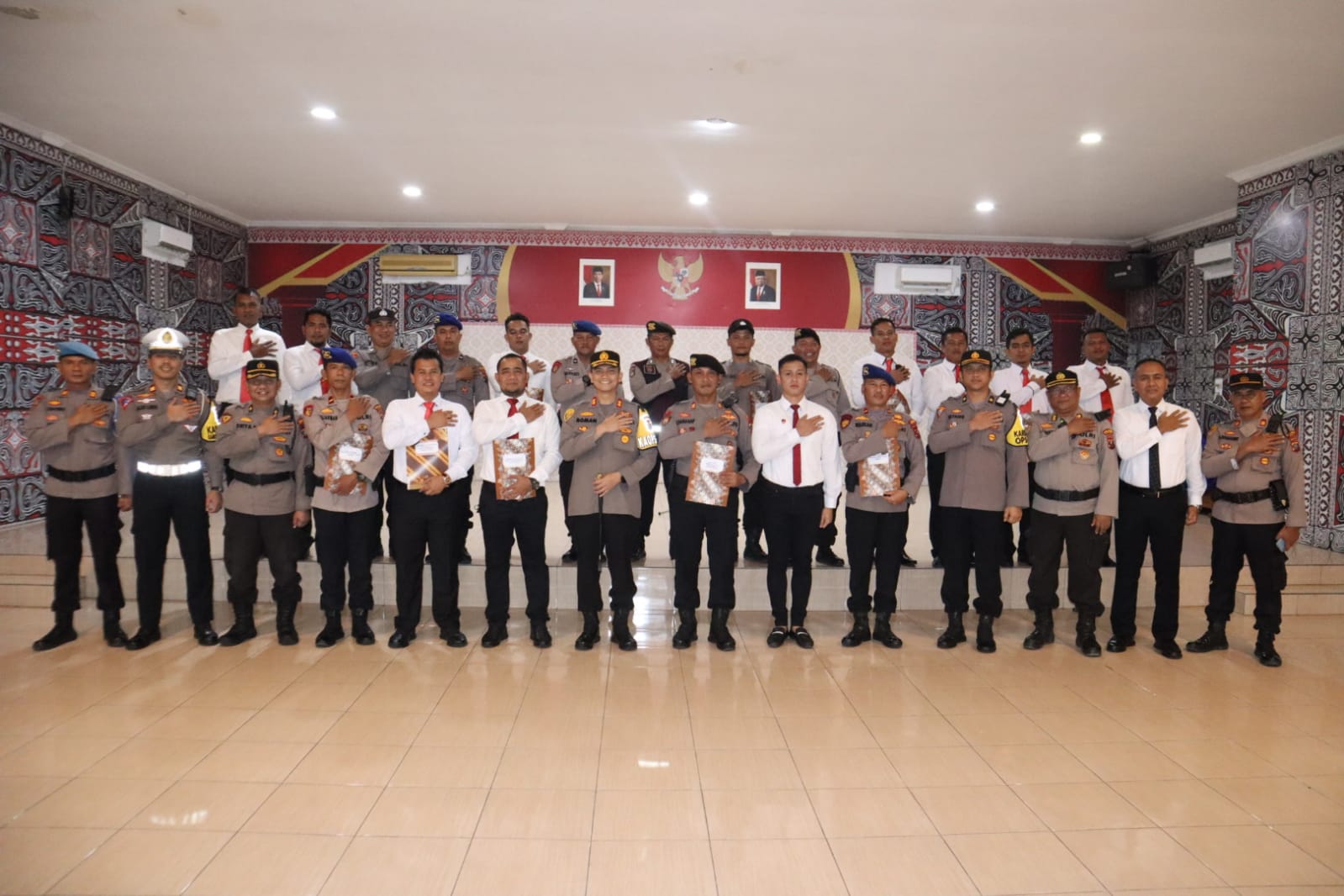 33 Personil Terima Reward Dari Kapolres Asahan