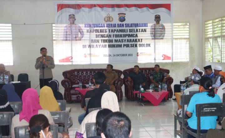 Kapolres Tapsel Silaturahmi ke Kantor Camat DolokÂ 