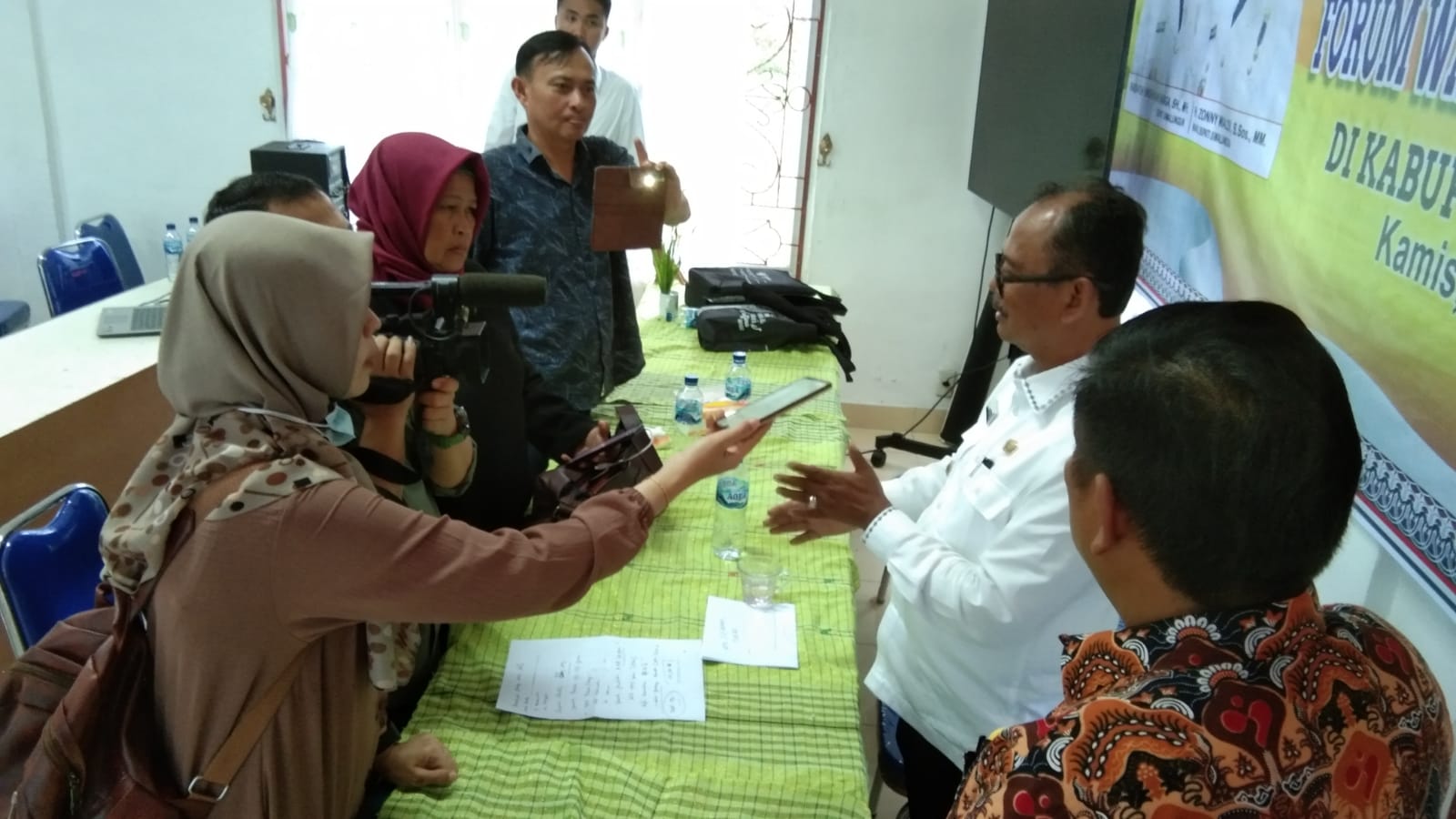 Forum Wartawan Pemprovsu Serahkan Bantuan ke Pemkab Simalungun, Zonny Waldi : Targetkan Penurunan Stunting 14 Persen Tahun 2024