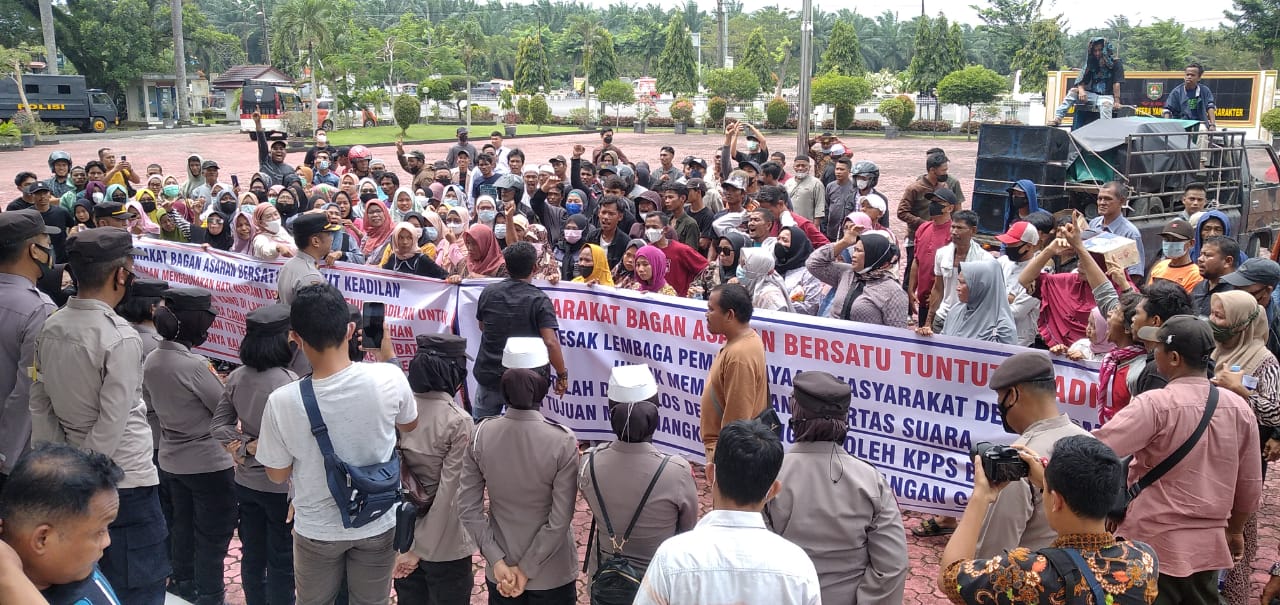 Masyarakat Bagan Asahan Bersatu Tuntut Bupati Asahan Untuk Jujur Dan Adil Menyikapi Sengketa Pilkades Bagan Asahan