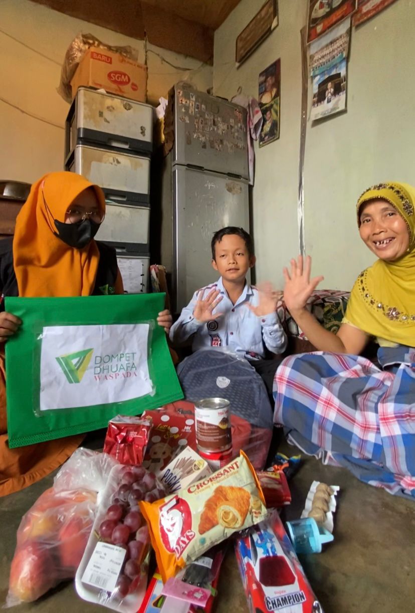 Dompet Dhuafa Waspada Gelar Belanja Bersama Yatim, Penuhi Alat Sekolah Bagi Anak Yatim
