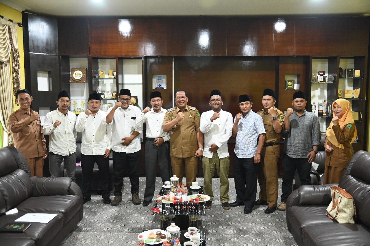 Wali Kota Padang Sidempuan Irsan Efendi Nasution Terima Audiensi Majelis Zikir dan Pengajian Ilmu Tasawwuf Thariqah Naqsyabandiyah
