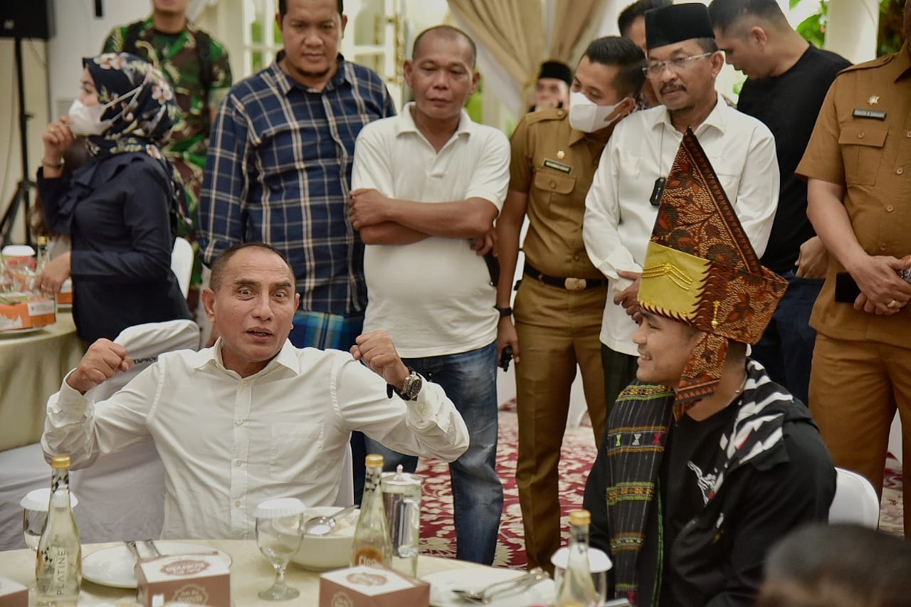 Dijamu Edy Rahmayadi di Rumah Dinas Gubernur, Jeka Saragih Keluhkan Jalan di Kampung Halamannya