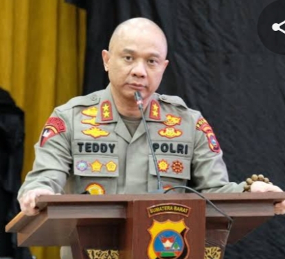 Irjen Nico Afinta Dicopot, Irjen Teddy Minahasa Putra Jabat Kapolda Jatim