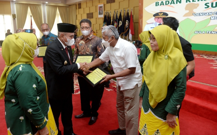 Edy Rahmayadi Harapkan BKOW Sumut Terus Berkiprah Jalankan Program Sosial ke Masyarakat