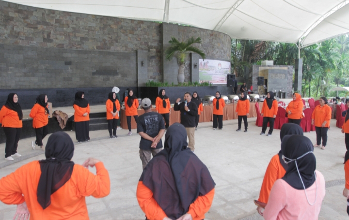 Sambut Hari Sumpah Pemuda, DWP Sumut Gelar Outbound