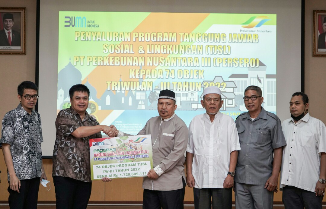 PTPN III Salurkan 1,7 Milyar Dana Program TJSL