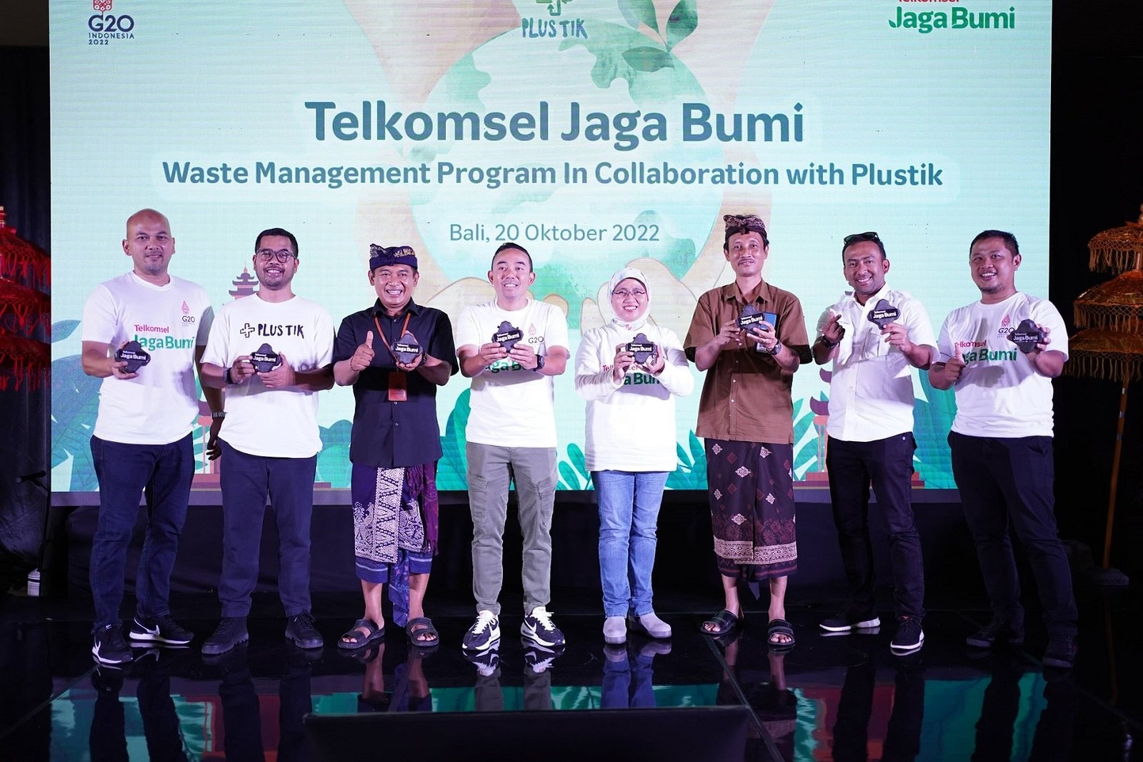 Telkomsel dan PlusTik Hadirkan Program Telkomsel Jaga Bumi
