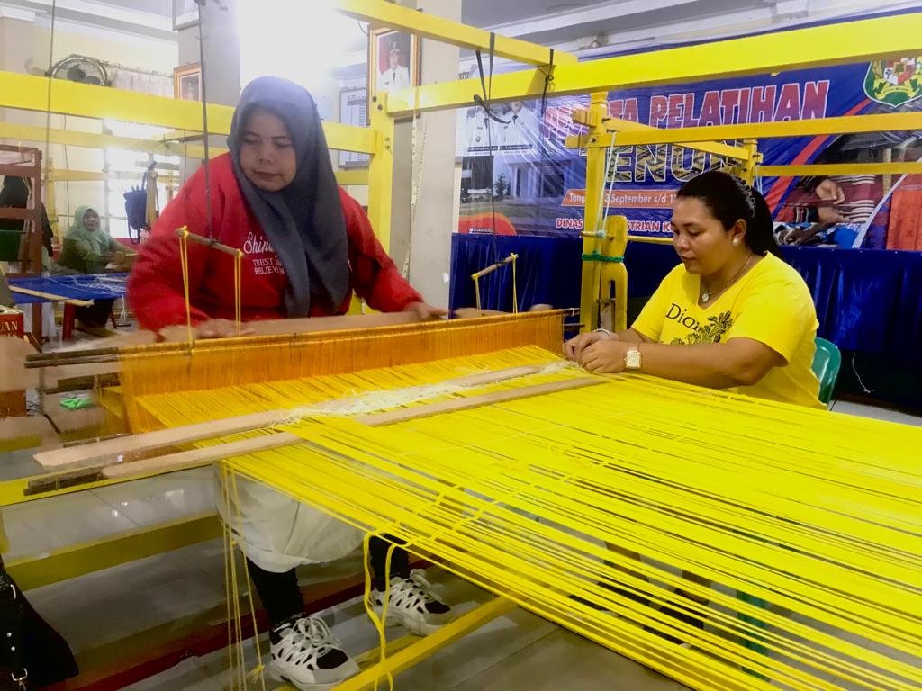 Warga Medan Perjuangan Antusias Ikuti Pelatihan Tenun