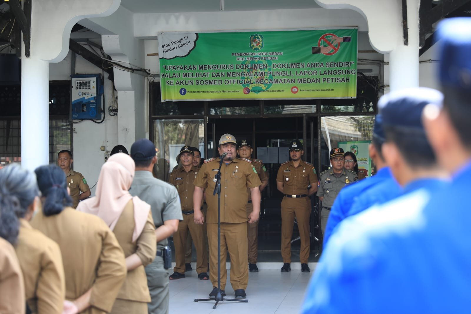 Pembongkaran Bangunan Liar Berlanjut, Tim Gabungan Satpol PP Bongkar Pos Organisasi Masyarakat di Kawasan Kebun Bunga Petisah