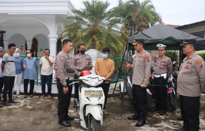 Kapolres Tapsel Sidak Unit Pelayanan Ujian Praktek SIM,Ini Penjelasannya