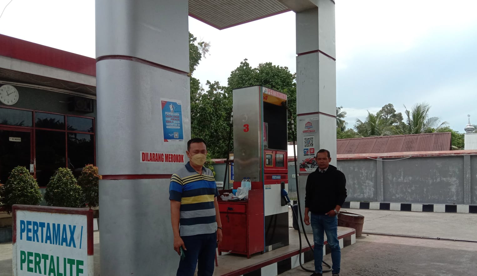 Polsek Biru-Biru Polresta Deli Serdang Patroli Dan Monitoring BBM Di SPBU