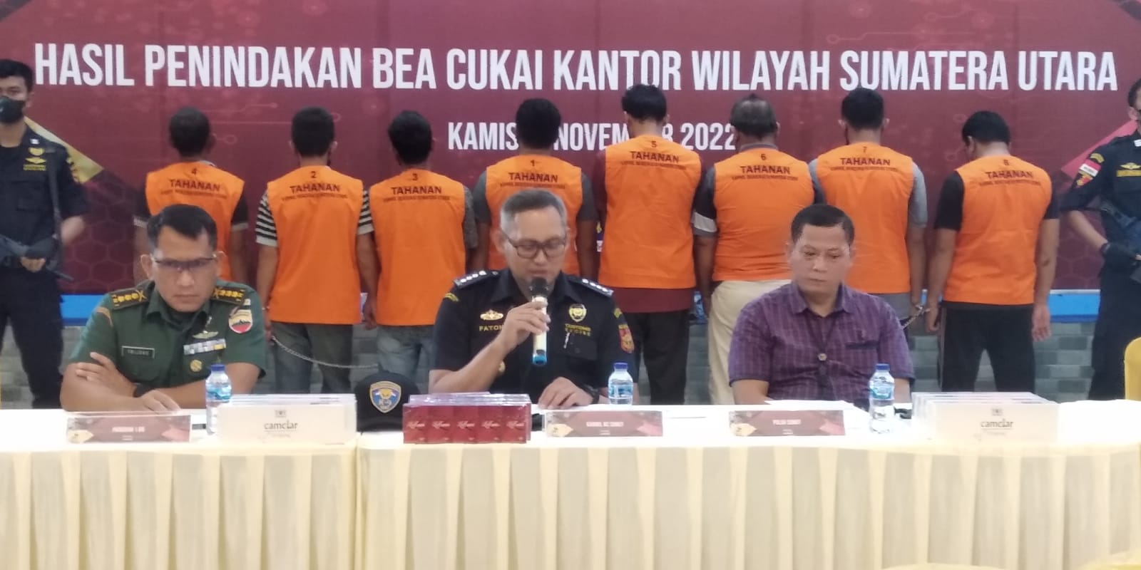 Bea dan Cukai Sumut Amankan Ratusan Karung Pakaian Bekas dari Malaysia