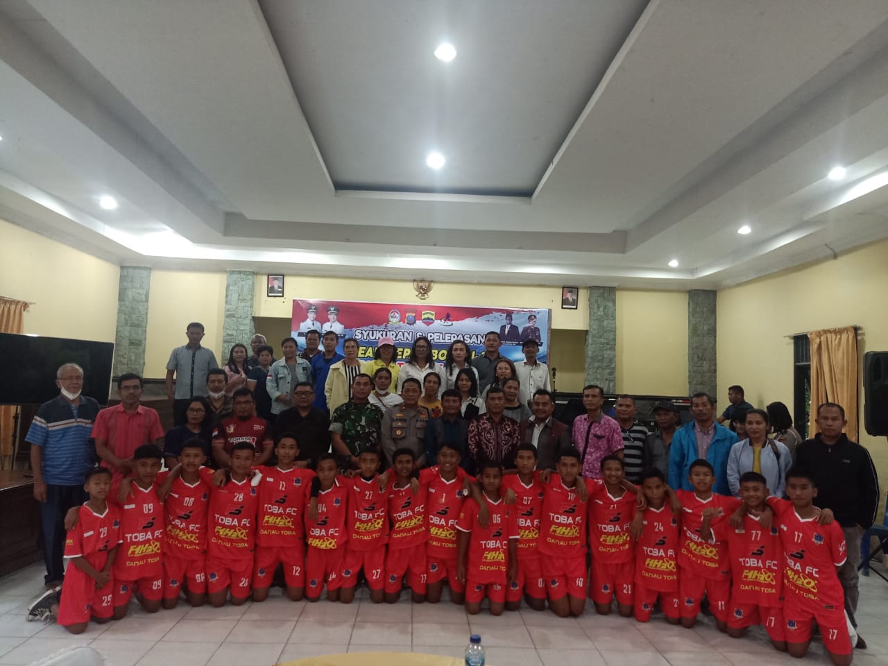 Syukuran dan Pelepasan Tim Sepakbola Kabupaten Toba U14 Ke Singapura