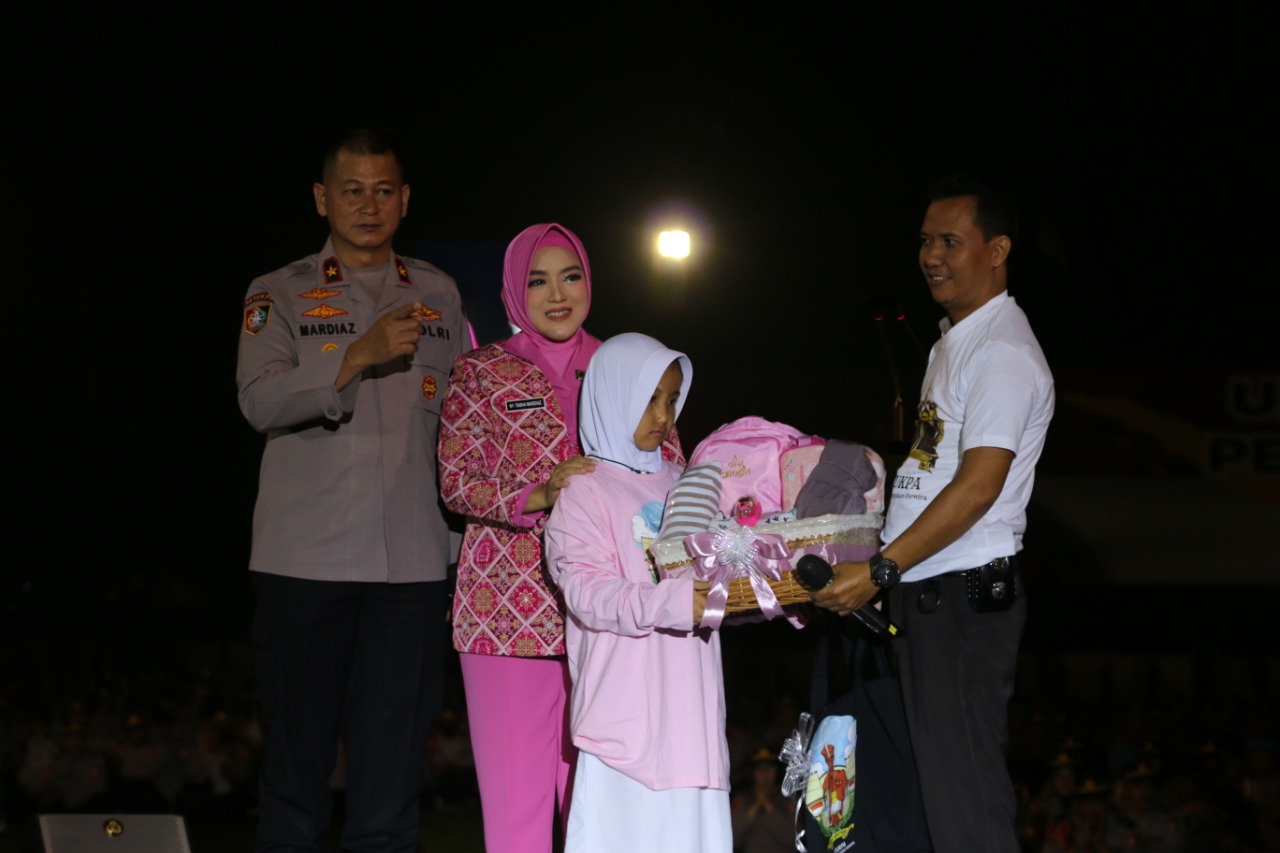 Malam Tradisi Perwira Semakin Haru dengan Penampilan Rere Regina, Ini Pesan Kasetukpa Lemdiklat Polri Brigjen Pol Mardiaz