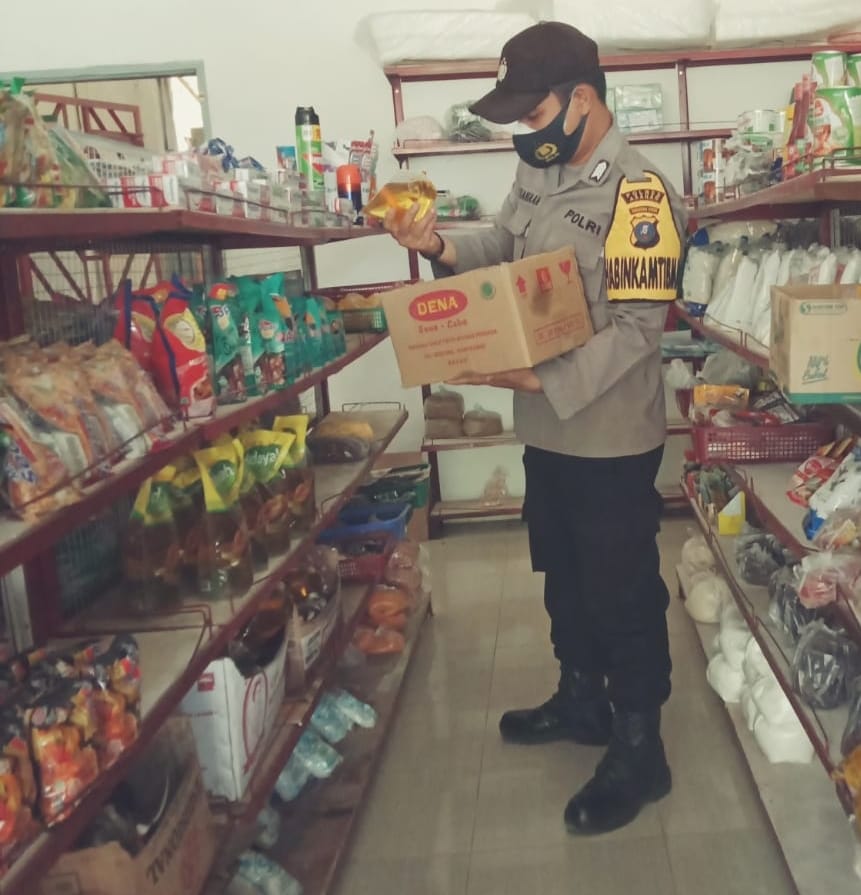 Peduli Dengan Warga, Polsek Prapat Janji Monitoring Minyak Goreng