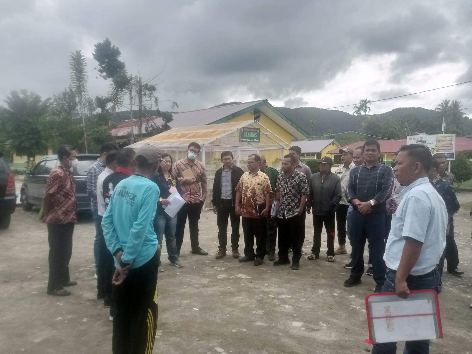 SENGKETA LAHAN TANAH SMPN I SALAK,DIDUGA MEBYEROBOT LAHAN MILIK AHLI WARIS RIBUR BANUREA