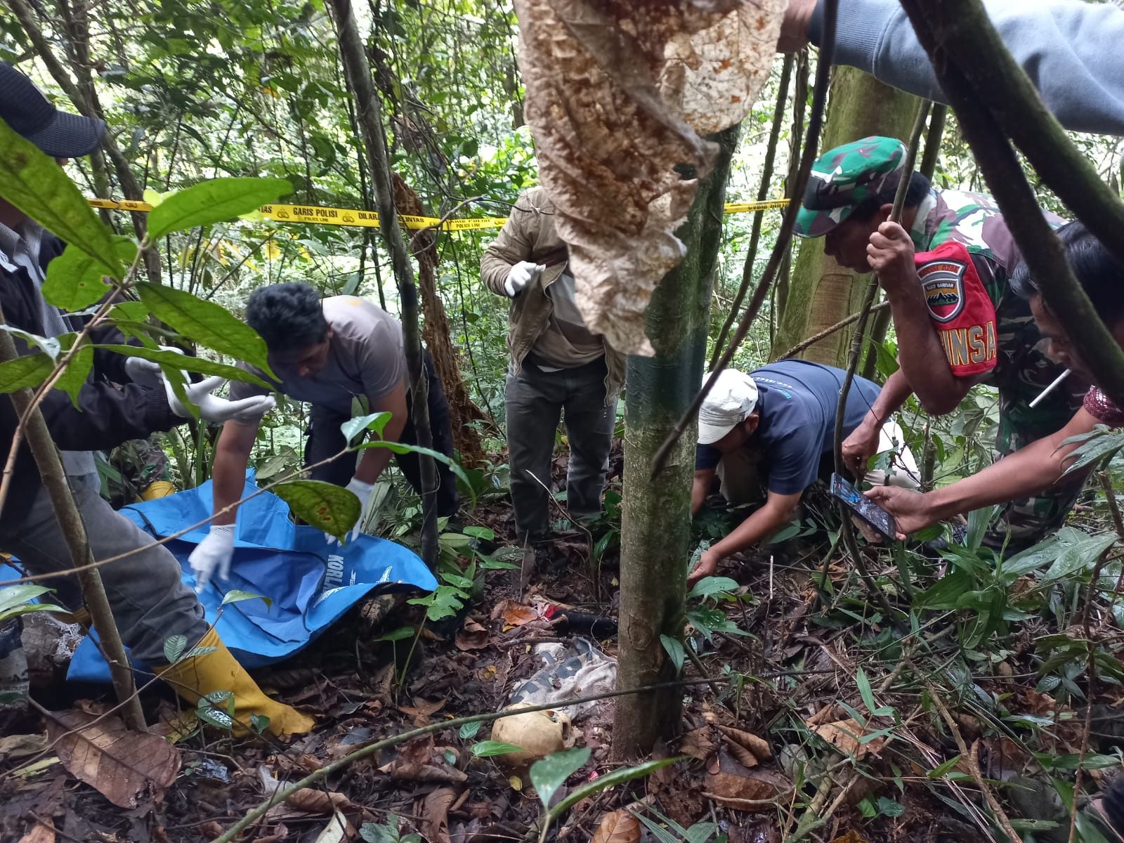 KERANGKA MANUSIA DITEMUKAN  DIHUTAN.