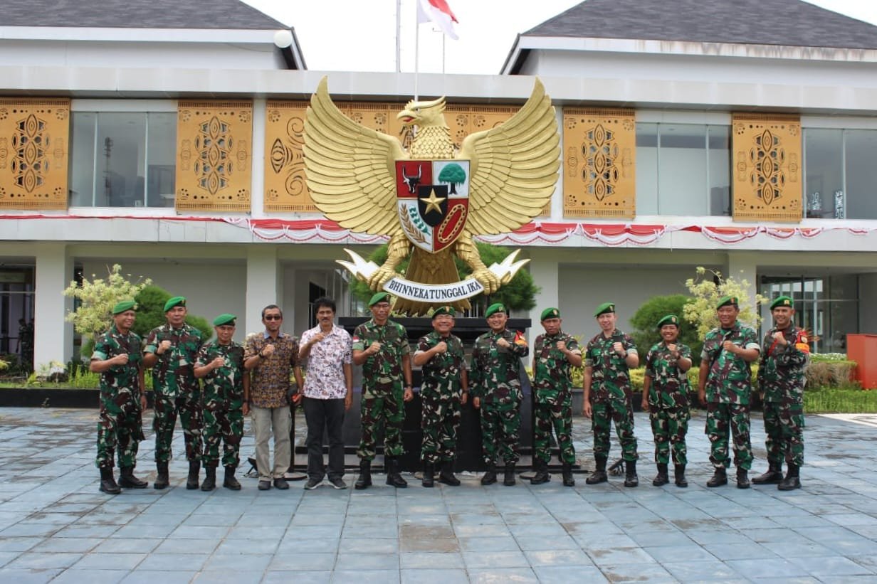 Wakapuskesad Kunjungi  Pos Kout Satgas Pamtas Yonif 132/BS