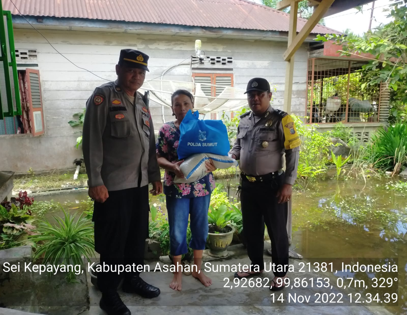 Polsek Sei Kepayang Peduli, Bantu Korban Banjir di 3 Desa