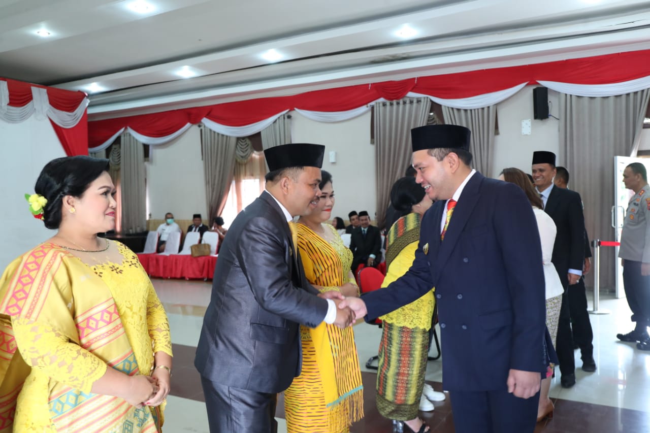 Bupati Pakpak Bharat Lantik Dan Kukuhkan Enam Jabatan Pimpinan Tinggi