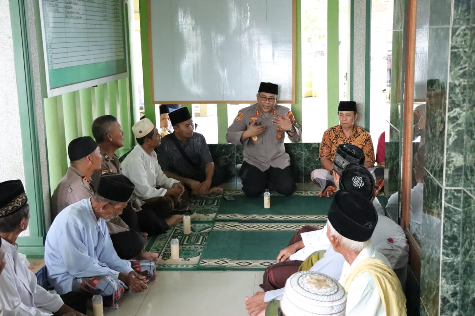 Dengar Keluhan Masyarakat, Polresta Deli Serdang Rutin Gelar Jumat Curhat