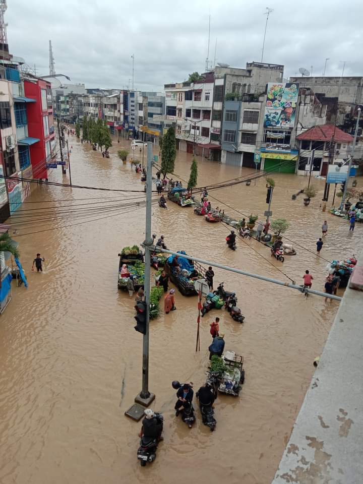 Curah Hujan Tinggi, 17 Kabupaten/Kota di Sumut Dilanda Banjir dan Longsor