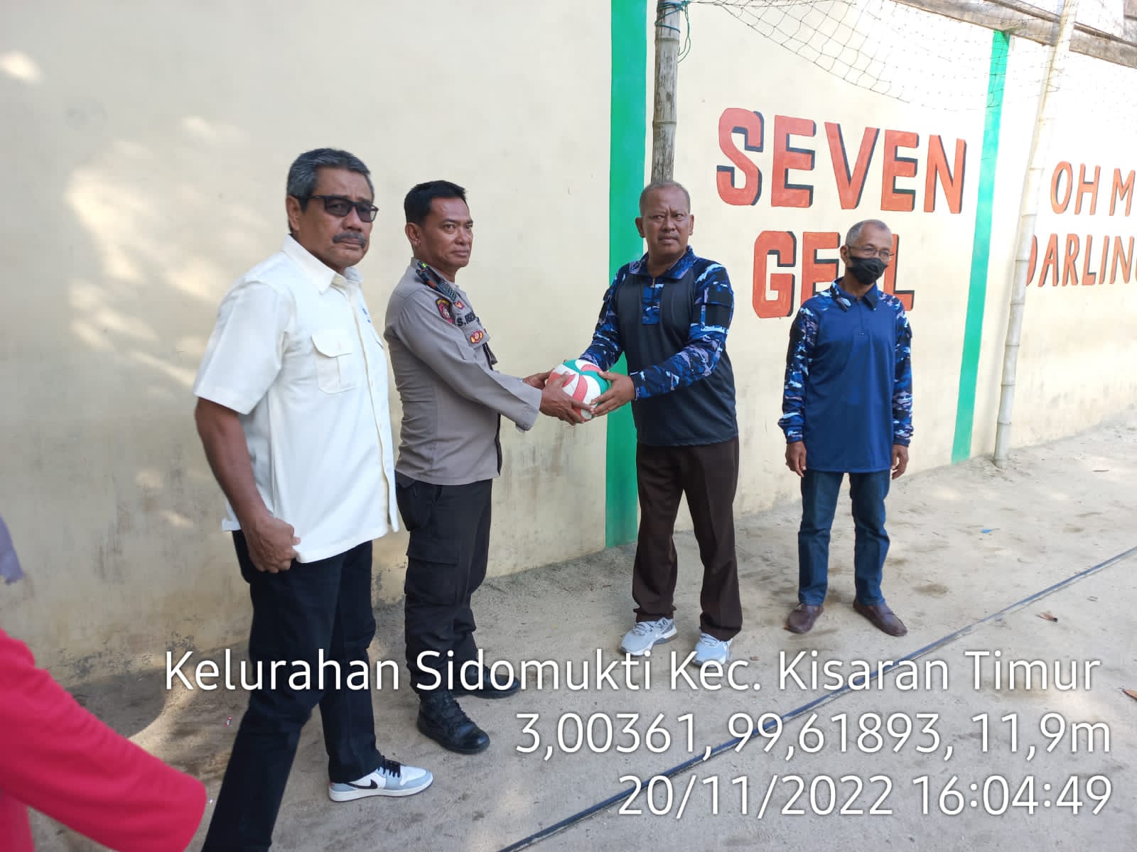 Bangkitkan Semangat Berolahraga, Kanit Binmas Polsek Kota Kisaran Hadiri Pembukaan Turnamen Bola Voly U16