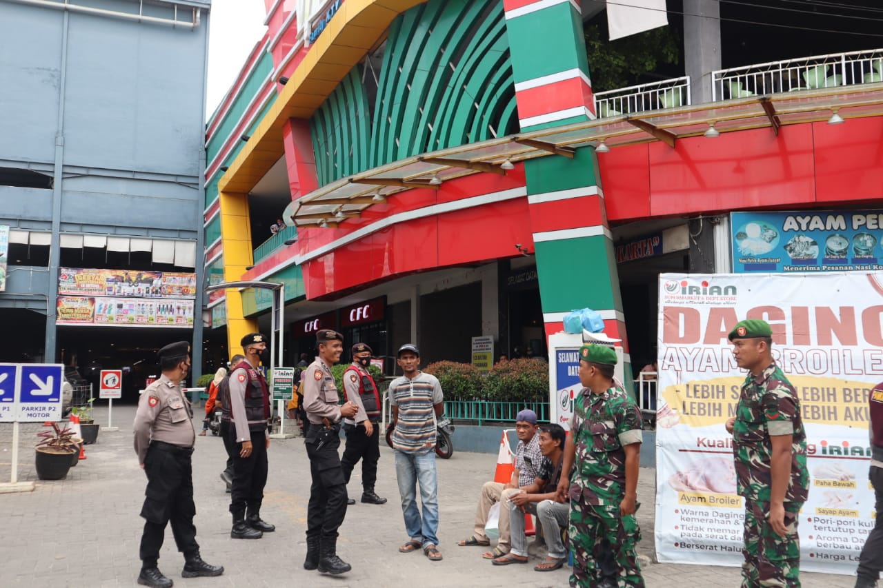 Patroli Gabungan TNI-Polri Jaga Situasi Kamtibmas Tetap Kondusif
